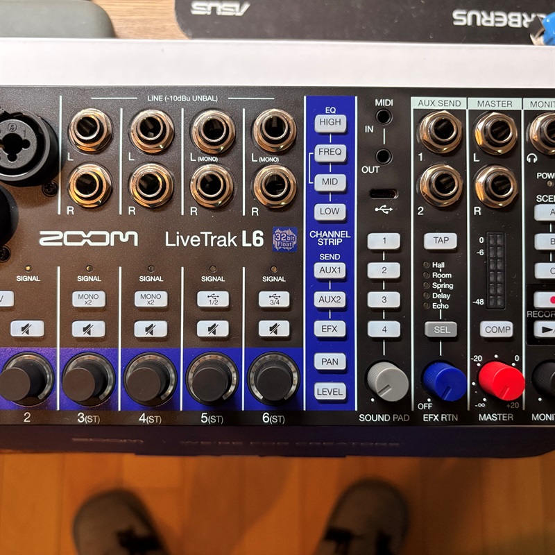 ZOOM LiveTrak L-6の画像